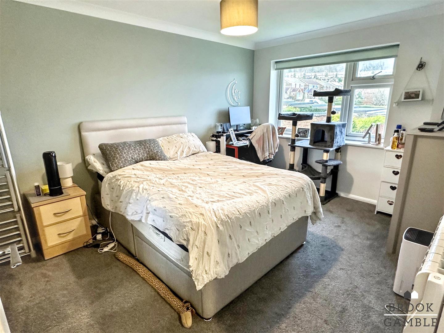 1 Bedroom Flat. Filching Road in Eastbourne, East Sussex 7